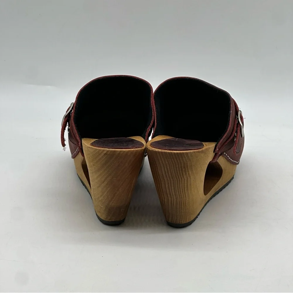 Sanita Clogs. Size 10 - Picture 6 of 9